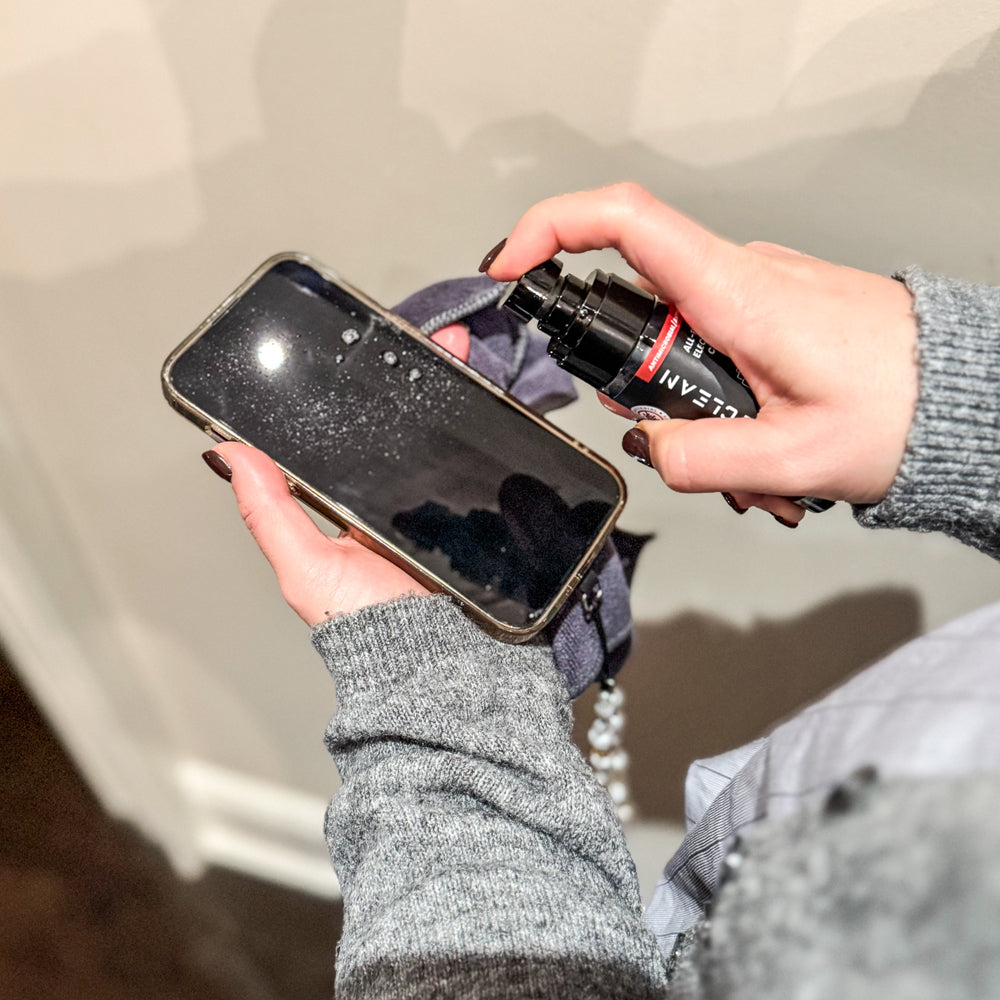 How to Clean Your Phone Screen Safely (Step by Step)
